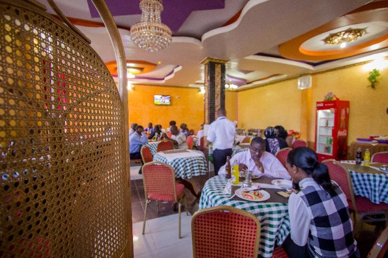 Grande Hotel Isiolo Zewnętrze zdjęcie