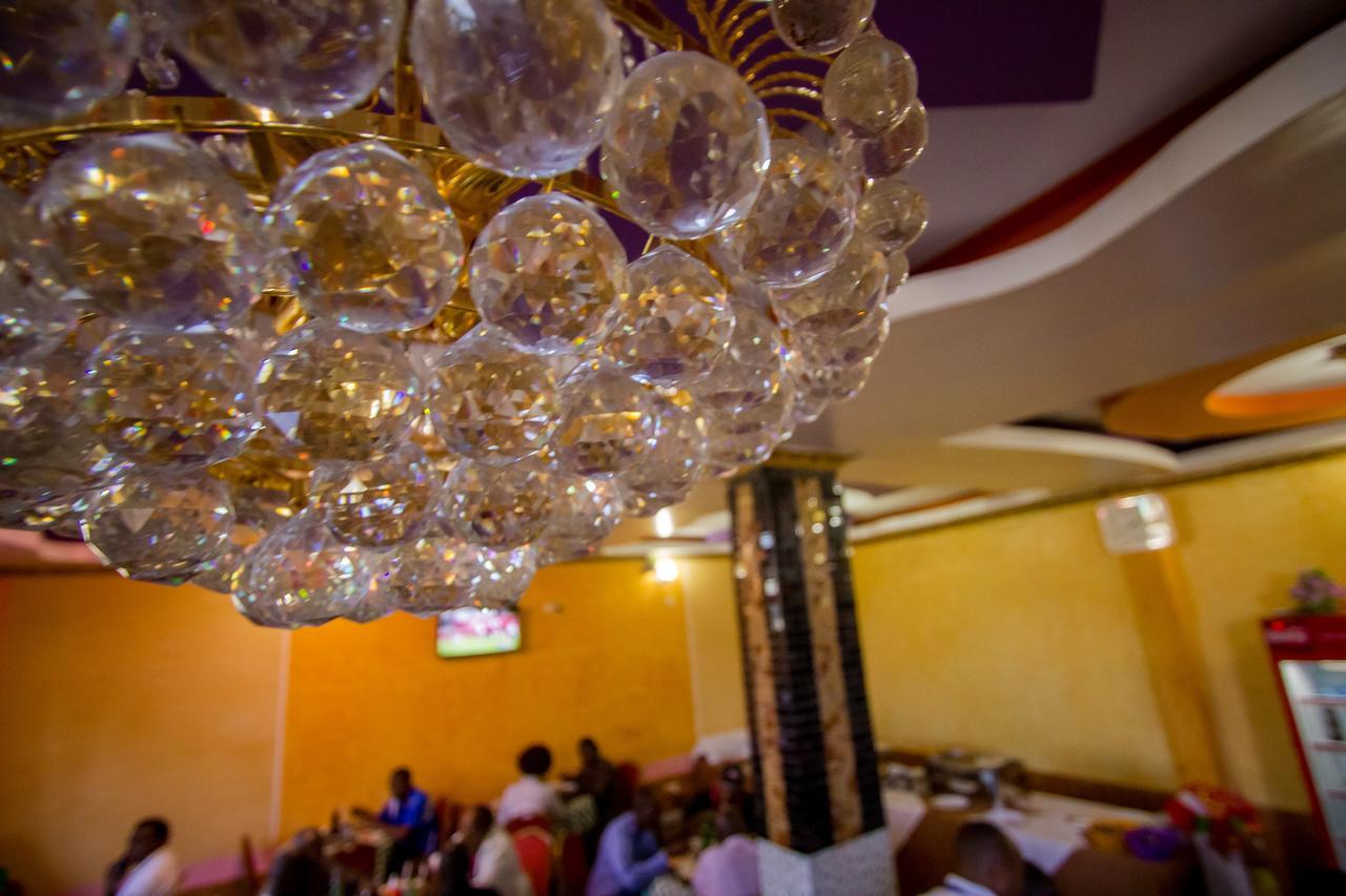 Grande Hotel Isiolo Zewnętrze zdjęcie