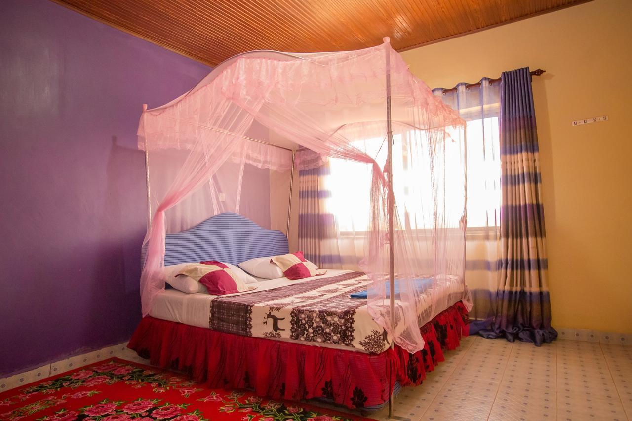 Grande Hotel Isiolo Zewnętrze zdjęcie